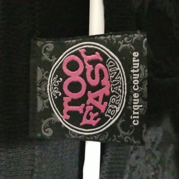 Black lace front ( see through ) Cardigan with skull on the back. - Picture 4 of 6